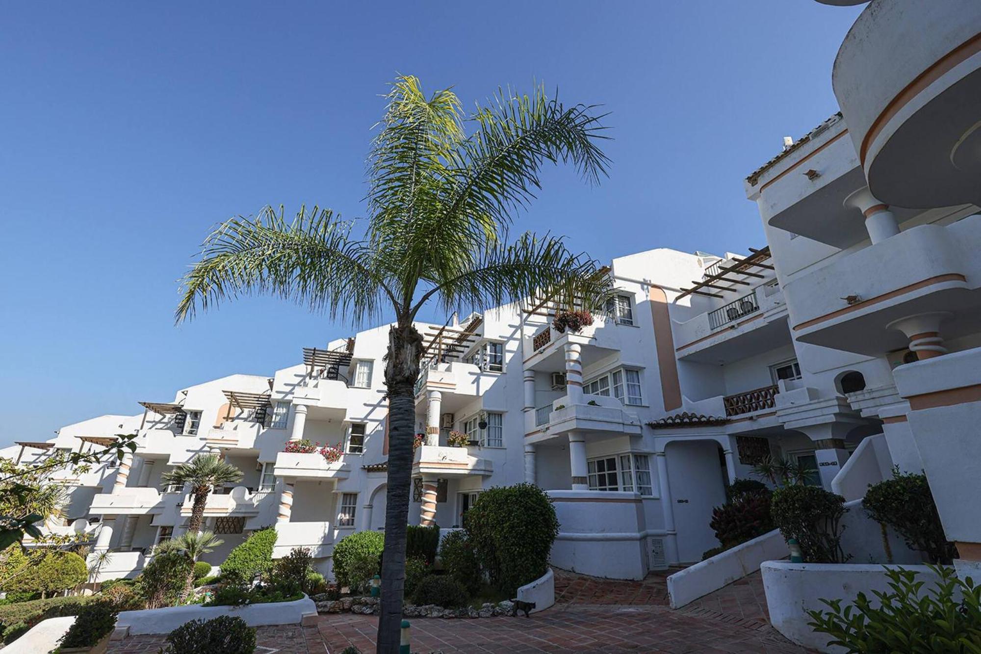053 - Two Bed Mijas Golf Apartment In Popular Matchroom Golf Club Fuengirola Exterior photo